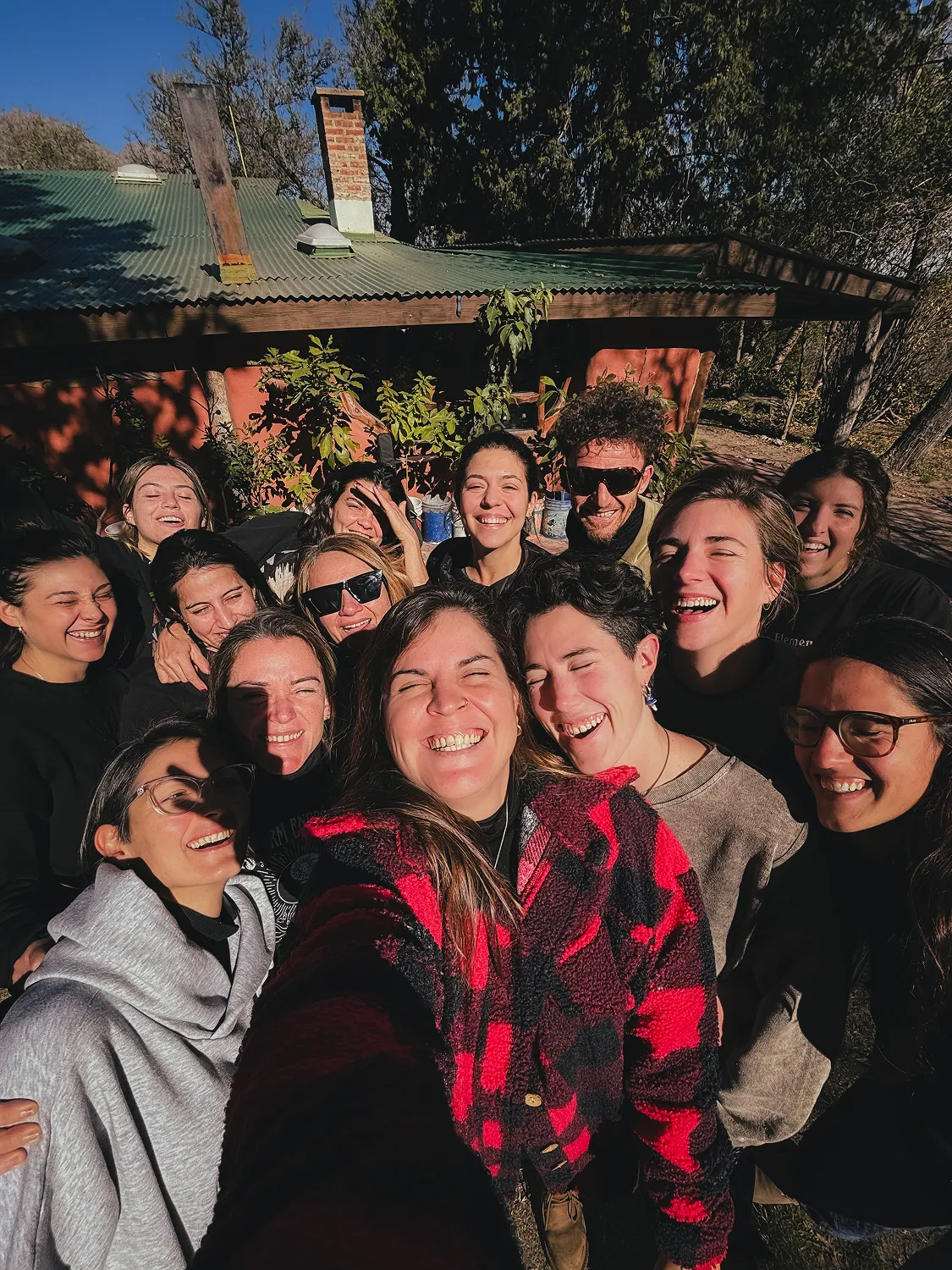 ¿Para quién es Within?